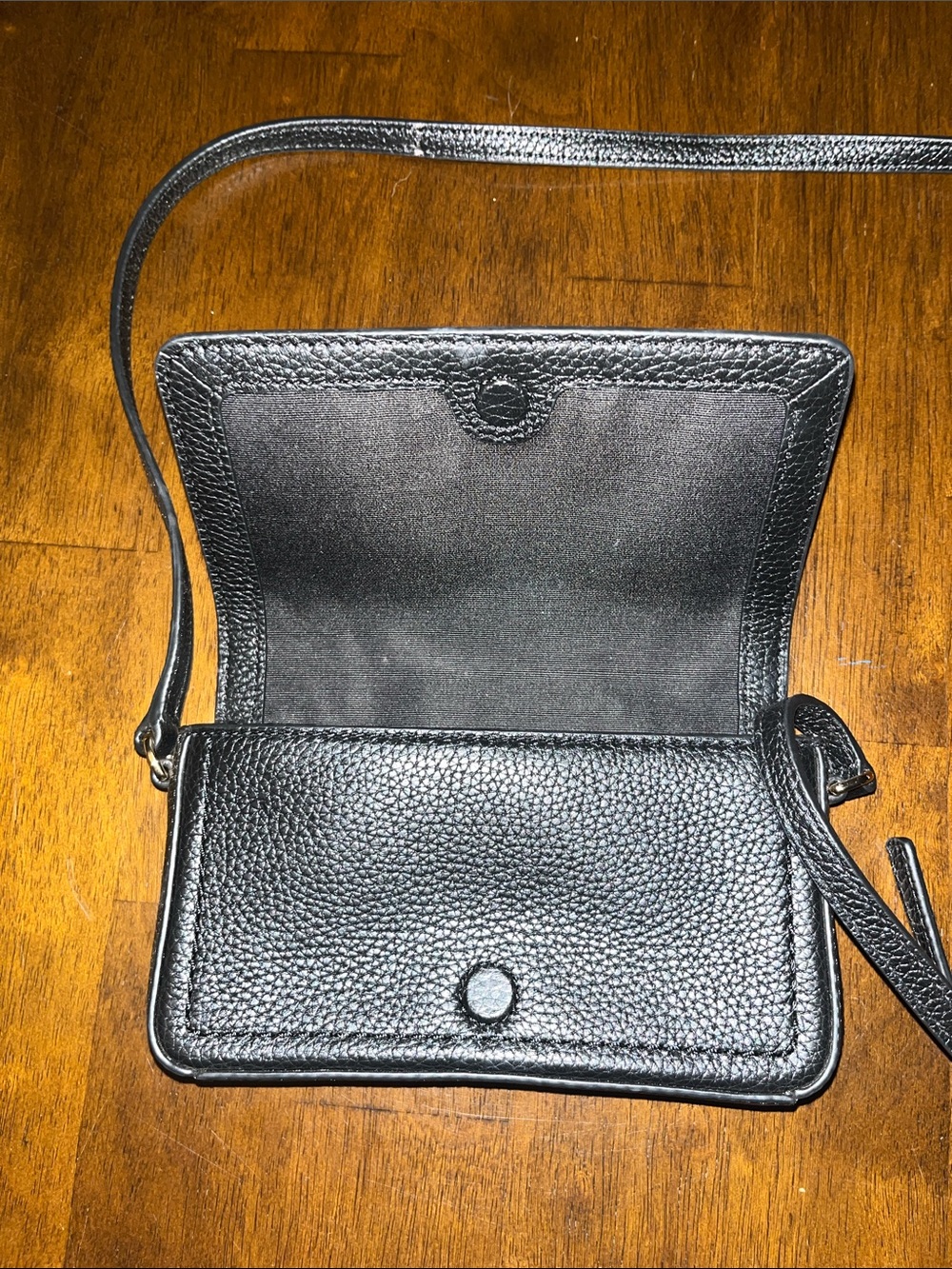 Marc Jacobs Black Pebbled Leather Wristlet Crossbody Wallet with Gold Logo - Picture 6 of 6